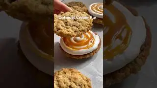 Oatmeal Cream Pie Cookies #cookies #baking #desserts