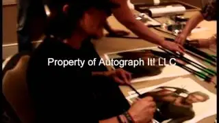 Norman Reedus Signs for Autograph It! June 2014 - Part 2