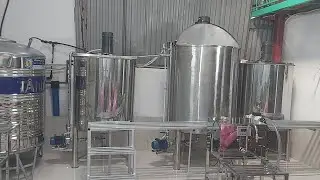 Inside a dishwashing liquid mixing process,control and timing are essential.