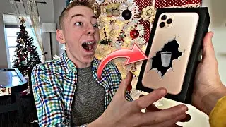 iPHONE 11 FOR CHRISTMAS PRANK ON BROTHER!