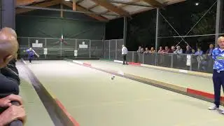 Signorini... Secondo volo alla tavolo nella stessa partita. #bocce #sport #volo #spettacolo