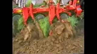 KUHN リバーシブルプラウ