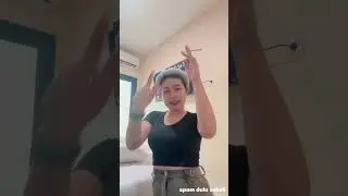 cewek merokok