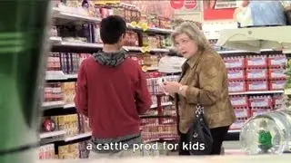 CHRISTMAS SHOPPING PRANK WITH MOM