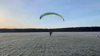 Controller Timmi funkt....beim Prüfungsflug für Motorschirm