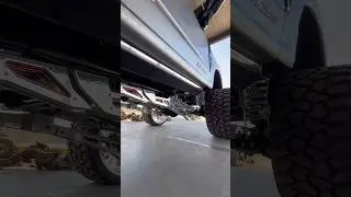 2023 Ford F-250 &bull; @McGaughys 8&rdquo; SS 4-Link Kit