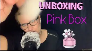 [ASMR] german/deutsch Unboxing Pink Box - whispering&bull;tapping & Sounds to trigger your tingles💆🏼&zwj;♀️