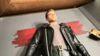 Hot toys DX10 2012 Terminator T-800