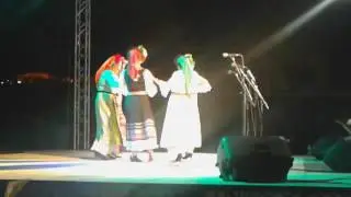 Не само че хубаво пеят но и играят , квартет СЛАВЕЙ