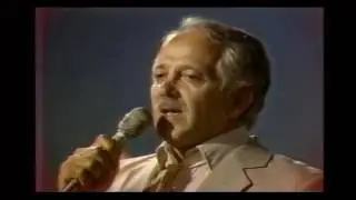 WHITE CHRISTMAS -Joe Nicolo