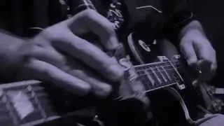 Beer Bottle Slide Guitar Solo [Nonjuror - Sam Adams Am The Blues]