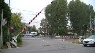 Spoorwegovergang Treviso (I) // Railroad crossing // Passaggio a livello