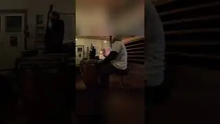 ¡Ritmo y Jazz! Músico de Congas en Acción EN VIVO