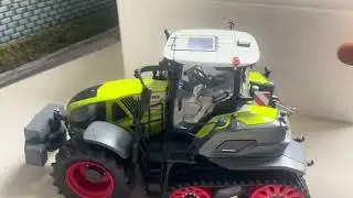 Universal hobbies Claas 960TT 1/32