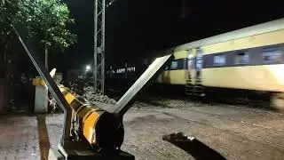 Railway Crossing 🚸 Automatic Close And Open
