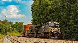 NS ET44AC Gevo #3674 leads 237 w/ friendly crew