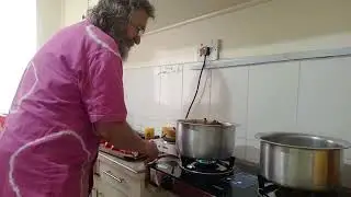 How can cooking take so long....am hungry!!!! Eish....