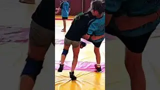 #KneeSweep #HeadPressure #SingleLegAttack #MatControl #FightMoment #CleanTakedown #CombatFlash