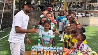 JAJAJAJA. El Niño que responda correctamente se lleva las meriendas.🧃😂🤣 #viral #video