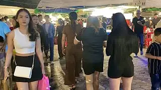 Explore the Phnom Penh Night Market on a Walking Tour!