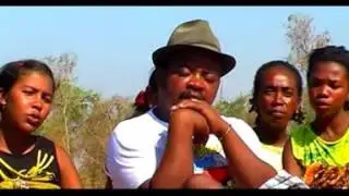 CHORALE AMPIKORA Intoy aho Baba