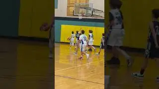 Zeke Shows Ball Finishes Left-Handed Reverse Layup #zekewestfall #basketball #shorts #mba #games