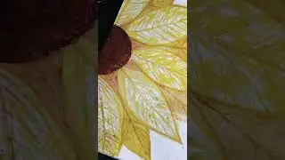 Easy sunflower painting 🎨💛#art#viral#shorts#drawing #ekmotahathighumechala #learning#subscribe#love