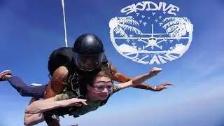 Savannah Goes Skydiving