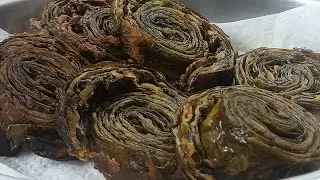 Arbi leaves (colocasia leaves) ke crispy pakode  ek bar ese banaiye bar bar khane ka man karega