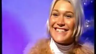 S Club 7 - The Late Late Toy Show 2000