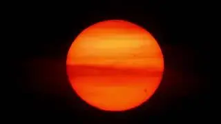 Zooming on the Sun. Visible sun spots 