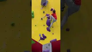 2nd flash in a row at the bouldering competition #bouldering #climbing #fqme #coupequebec