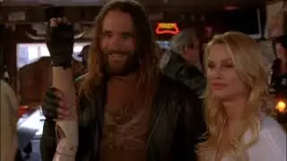 Edie Takes Lynette To A Bar - Desperate Housewives 5x19 Scene