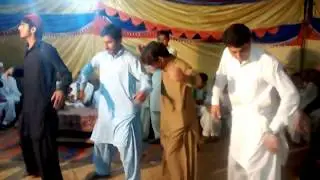 Mianwali best culture dance on wedding.Tari khelvi Tarori.That dance happened in Samandi wala