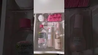Organize my vanity w/ me👛🎀 #aesthetic #organization #pinkaesthetic #vanitytable #makeup #selfcare
