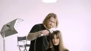 Dyson Hair Dryer for Stylists with Strong magnetic attachments