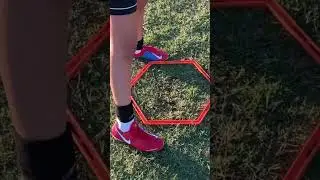 Quick feet! 🔥 #agility #quick #training #speed #movement #skills #fast #gym #agility