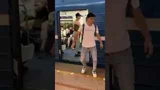 Successful Den Blind Man Prank