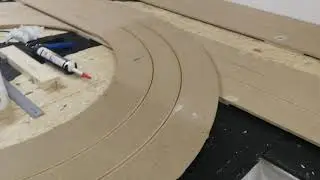 Piste de slot en bois