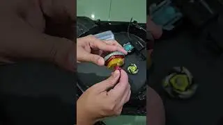 merakit spear scorpio dan hell brave #gasing #beyblade #beybladex #takaratomy