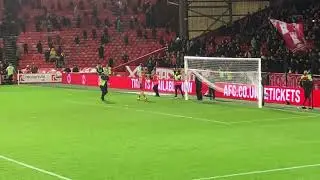 Full time at Pittodrie. Aberdeen 1-0 Hearts. SPFL Premiership 23/11/25
