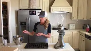 How To:Oreo Cake Pops : Neurotic Mom Bakes