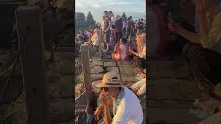 Phnom Bakheng or Bakheng Mountain (Best sunset)