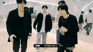 [Sub Indonesia](JUST B.CUT)처음 이름표 받은 날/Hari pertama saya mendapatkan tag nama  (SUB INDO)