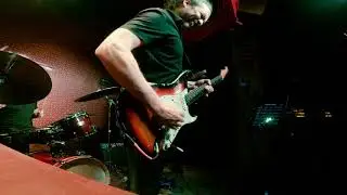 Tremendo solo de Lari Rúiz Velasco en Brush With The Blues de Jeff Beck