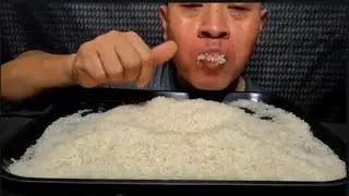 Suapan nya mantap||asmr raw rice eating||vidio pendek suapan ady av||makan beras mentah pakek tangan