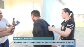 The man was handcuffed and arrested by two female police officers Part 2.