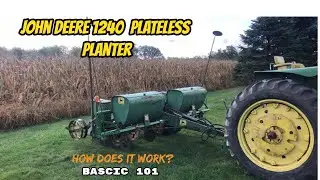 How does the John Deere 1240 plateless planter work (very basic)