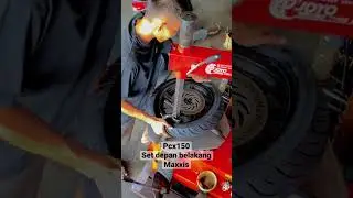 Pcx150 depan maxxis extramaxx ukuran 90/90 ring 14 dan belakang maxxis victra ukuran 110/80 ring 14