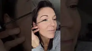 Easy eyecatcher #makeuptutorial #schminken #schnellesmakeup  #makeuphowto #augenmakeup #tagesmakeup